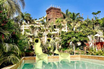 Saifa Raza Montaña rusa de agua Siam Park Tenerife