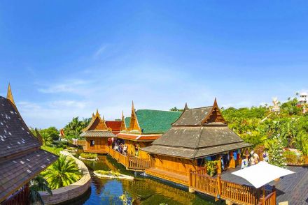 Floating Market Shopping & Snack Area Siam Park Tenerife