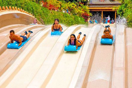 Naga Racer ProRACER colchoneta de agua tobogán Siam Park Tenerife
